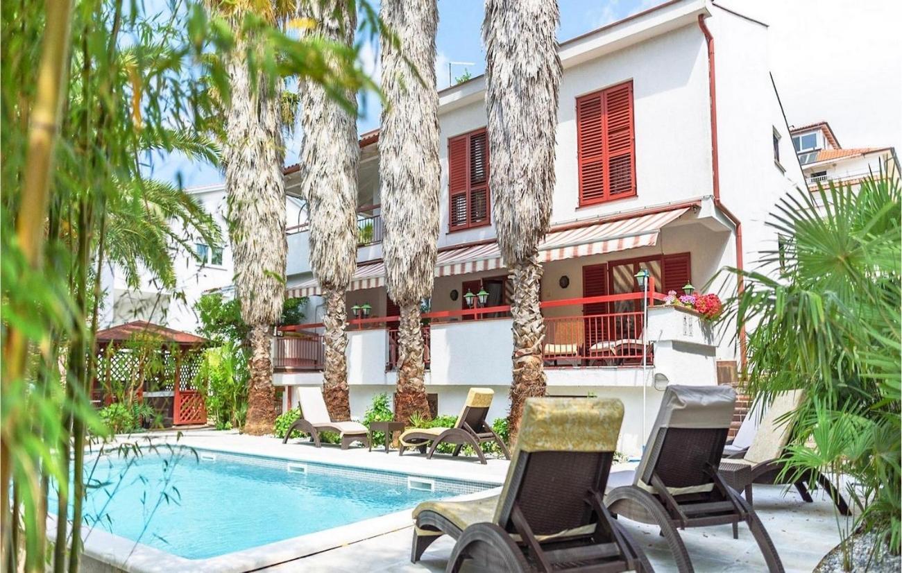 Family Friendly House With A Swimming Pool Pjescana Uvala, Pula - 21764 Pjescana Uvala
